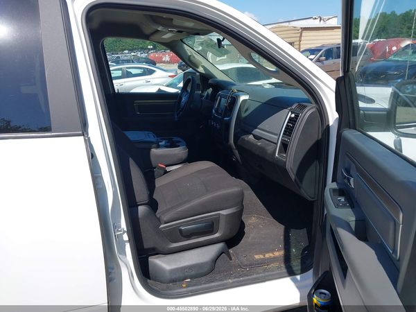 2019 RAM 1500 CLASSIC WARLOCK  4X2 6'4 BOX