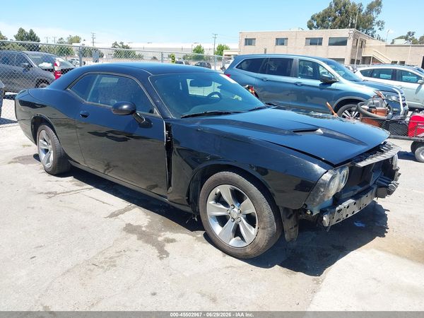 2015 DODGE CHALLENGER SXT