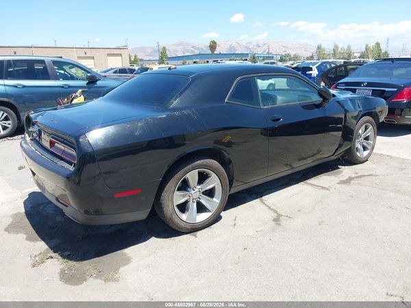 2015 DODGE CHALLENGER SXT