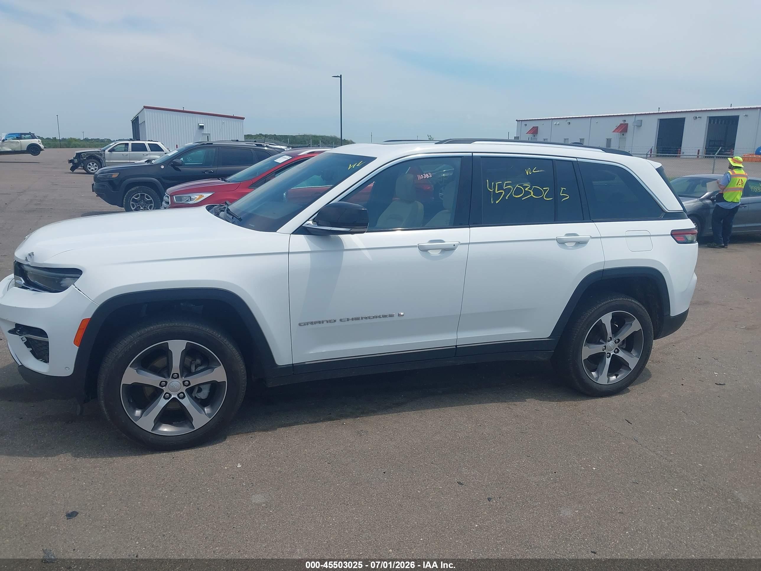 2023 JEEP GRAND CHEROKEE LIMITED 4X4