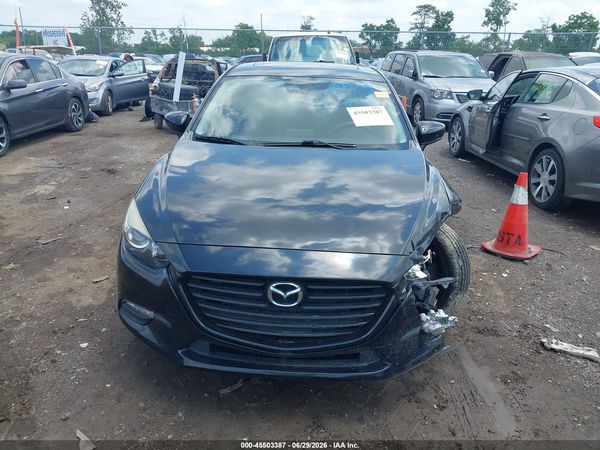 2018 MAZDA MAZDA3 TOURING