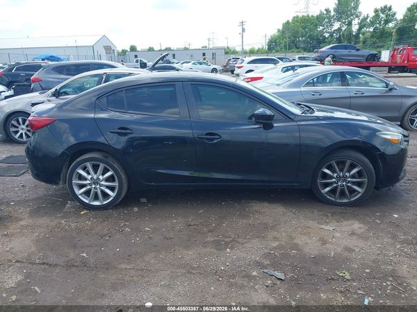 2018 MAZDA MAZDA3 TOURING