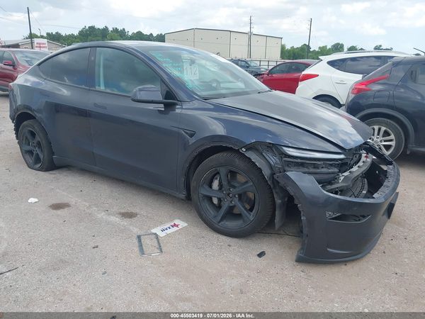 2026 TESLA MODEL Y