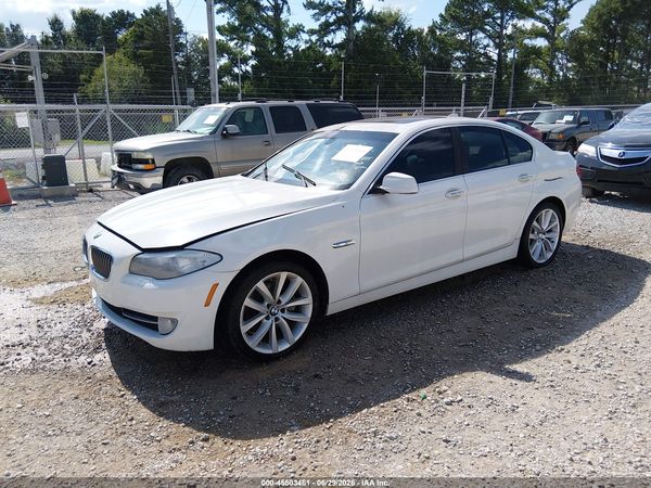 2013 BMW 528I — I2