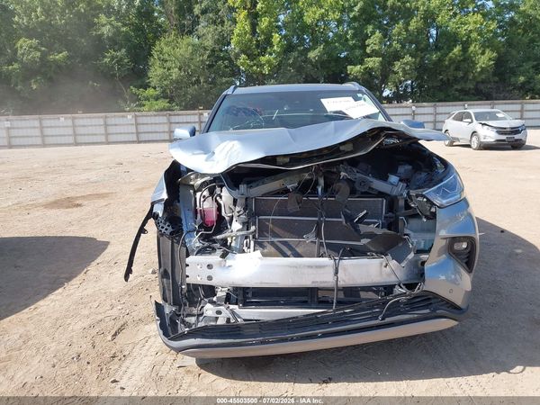 2022 TOYOTA HIGHLANDER HYBRID PLATINUM