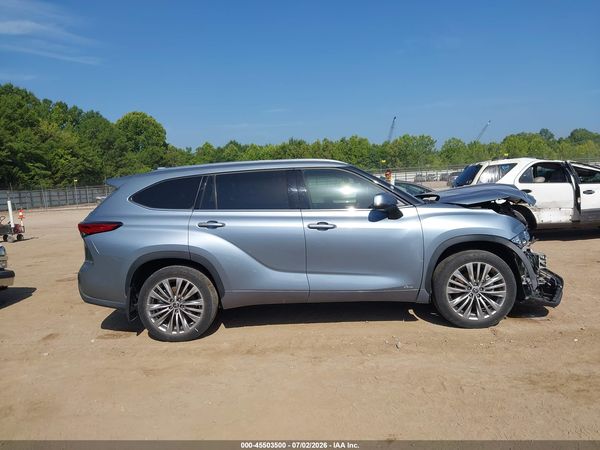 2022 TOYOTA HIGHLANDER HYBRID PLATINUM