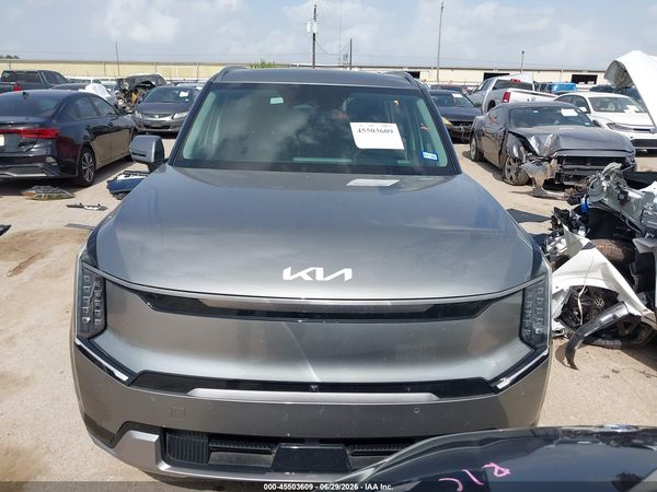2024 KIA EV9 LAND