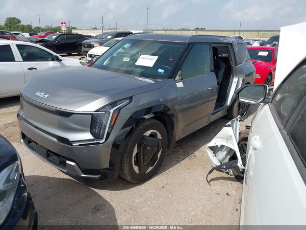 2024 KIA EV9 LAND