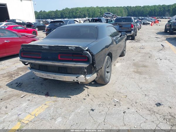 2016 DODGE CHALLENGER SXT