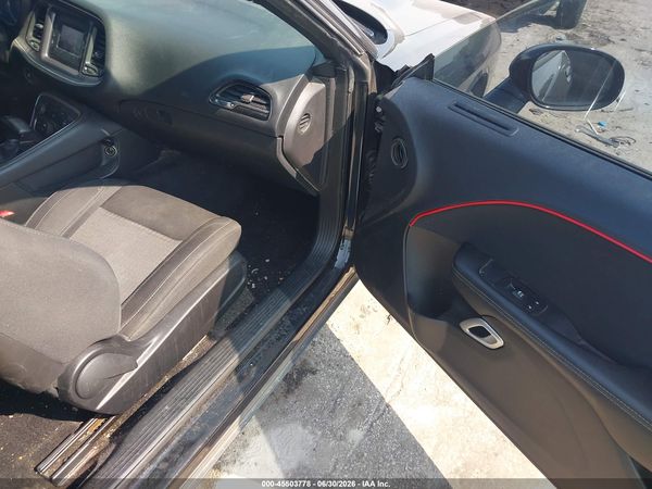 2016 DODGE CHALLENGER SXT