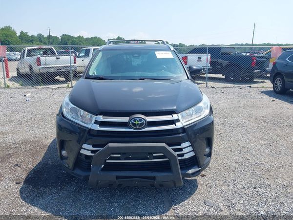 2019 TOYOTA HIGHLANDER XLE