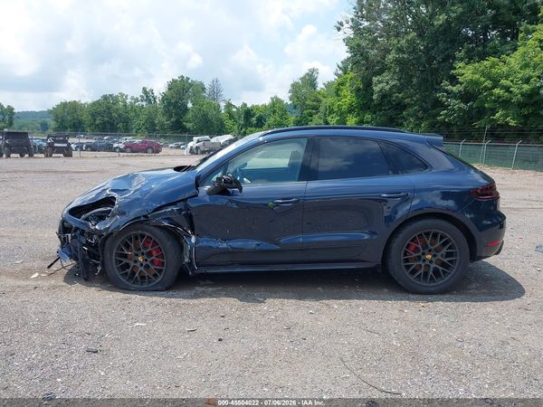 2017 PORSCHE MACAN GTS
