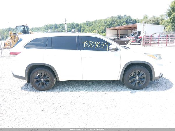 2016 TOYOTA HIGHLANDER XLE V6