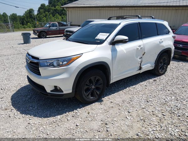 2016 TOYOTA HIGHLANDER XLE V6