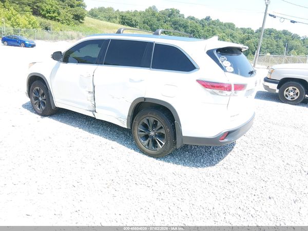 2016 TOYOTA HIGHLANDER XLE V6