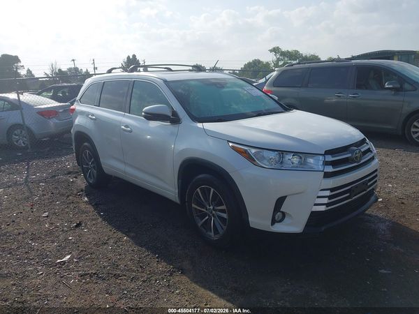 2017 TOYOTA HIGHLANDER XLE