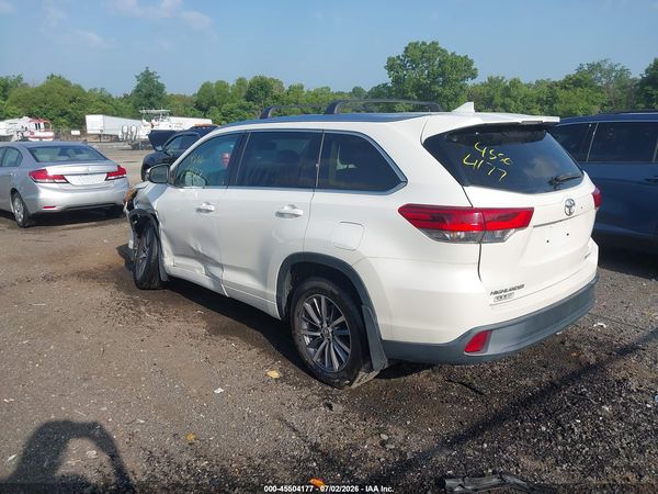 2017 TOYOTA HIGHLANDER XLE
