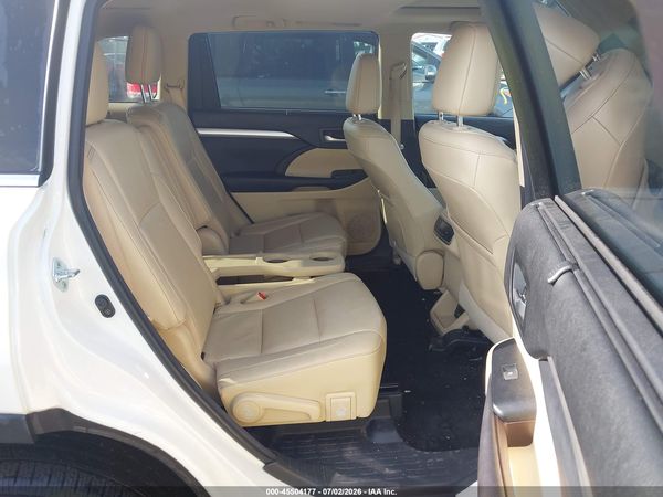 2017 TOYOTA HIGHLANDER XLE
