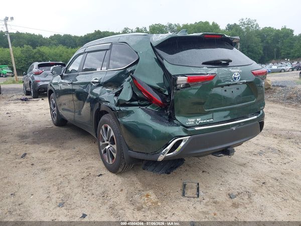 2023 TOYOTA HIGHLANDER HYBRID XLE