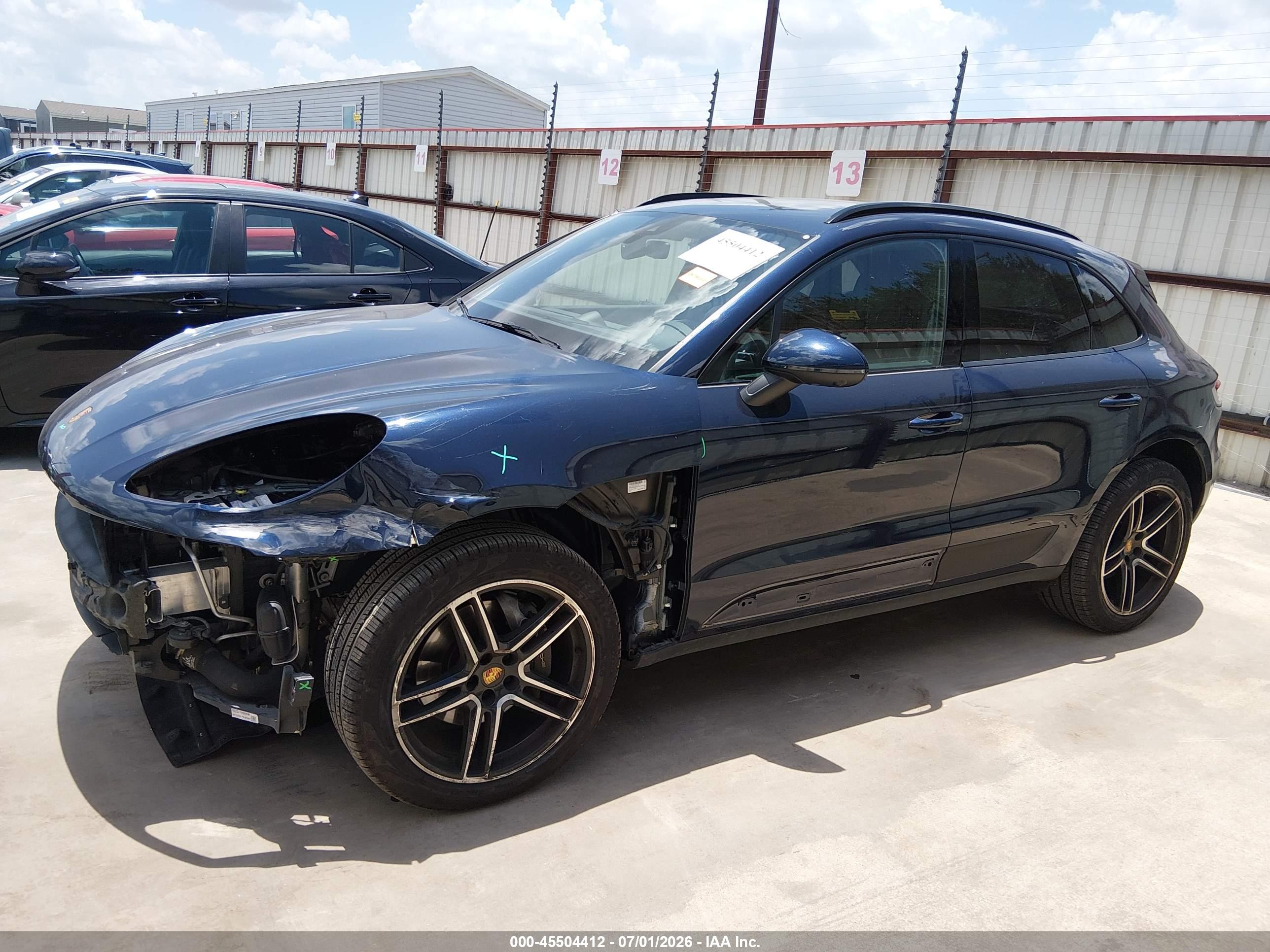 2021 PORSCHE MACAN Base