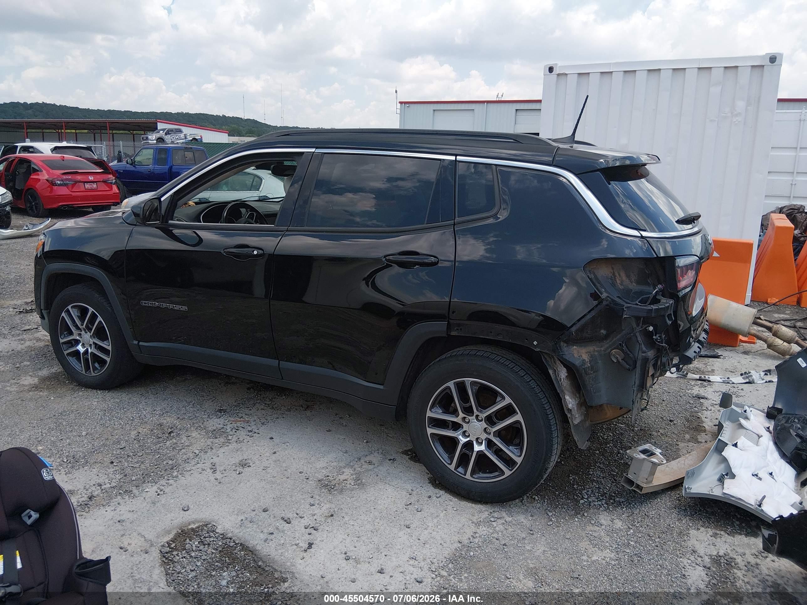 2018 JEEP COMPASS LATITUDE FWD