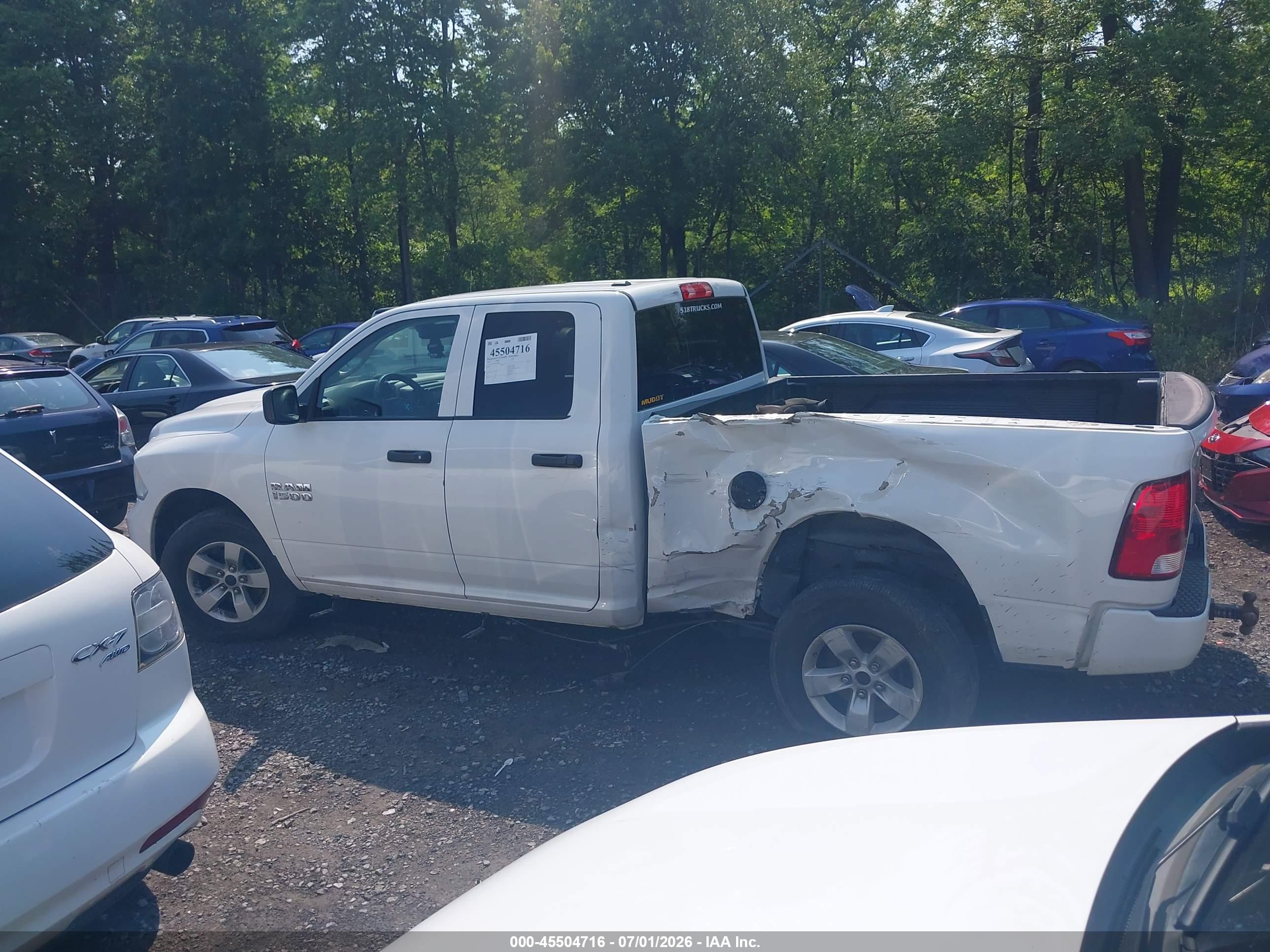 2018 RAM 1500 EXPRESS  4X4 6'4 BOX