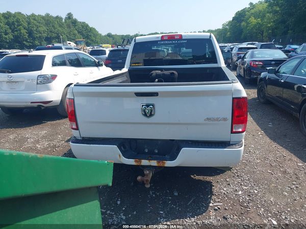2018 RAM 1500 EXPRESS  4X4 6'4 BOX
