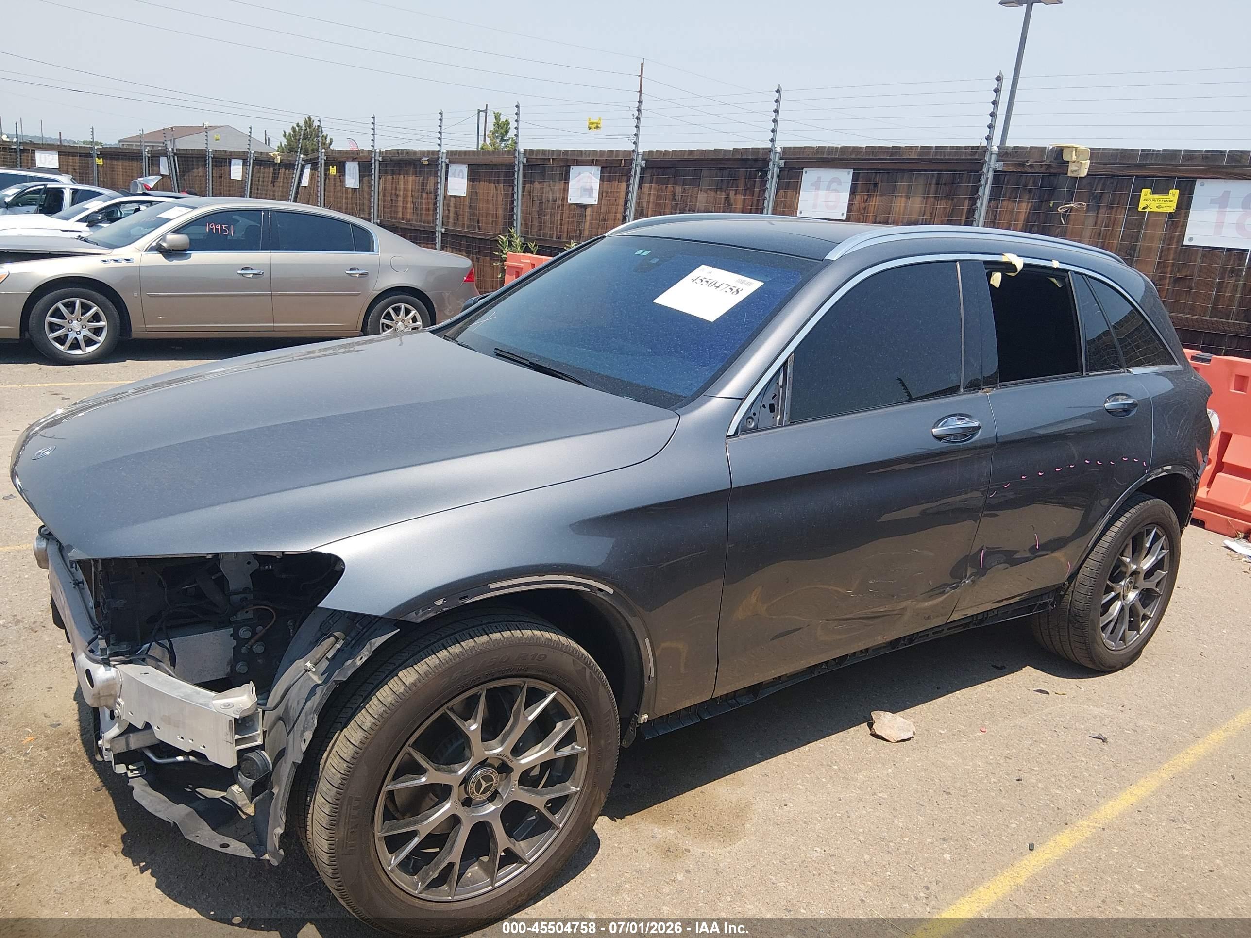 2018 MERCEDES-BENZ GLC 300 4MATIC