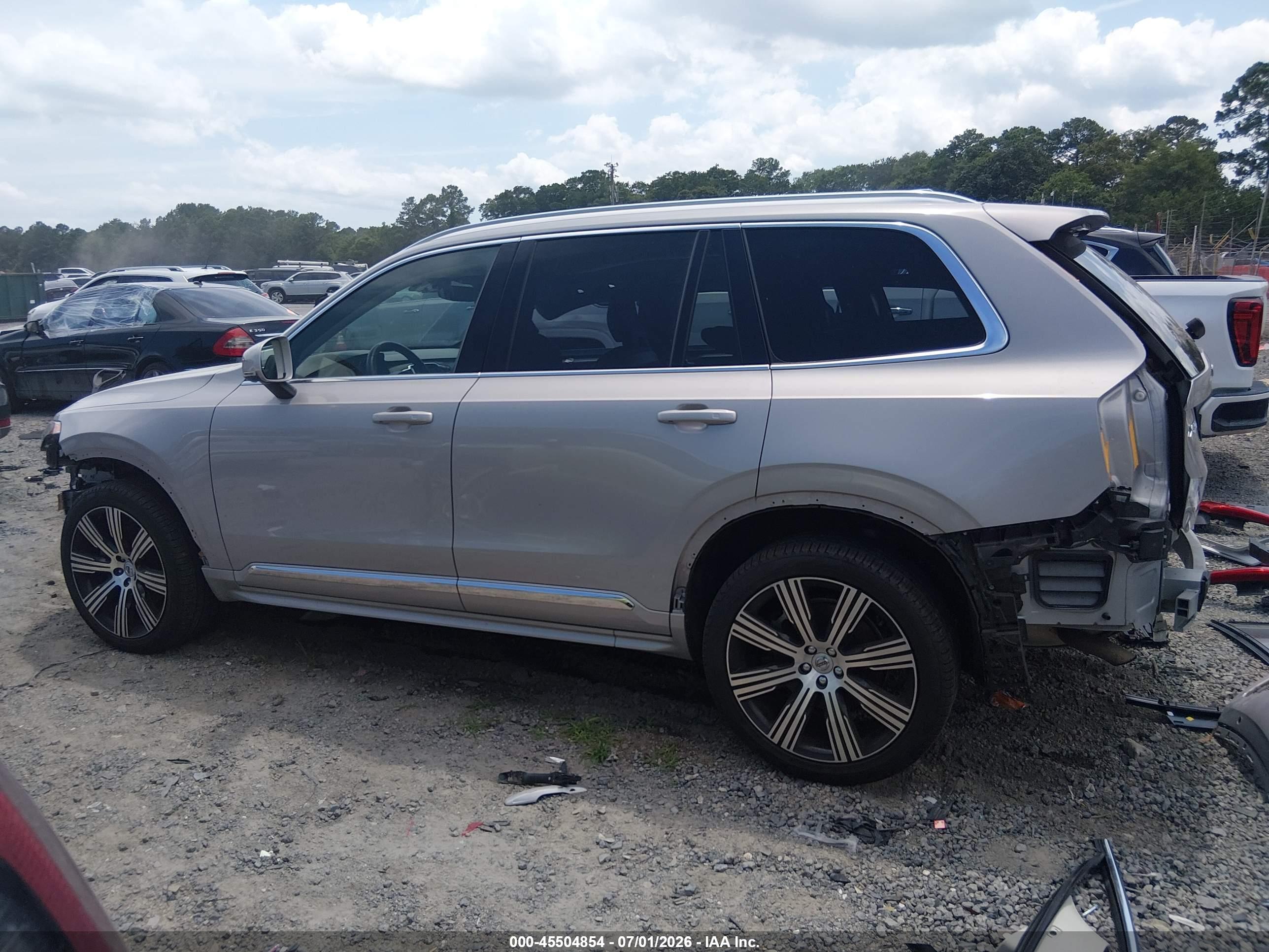 2024 VOLVO XC90 B5 PLUS BRIGHT THEME