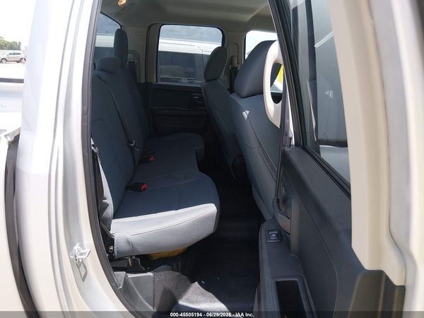 2017 RAM 1500 TRADESMAN  4X2 6'4 BOX