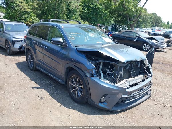 2017 TOYOTA HIGHLANDER XLE