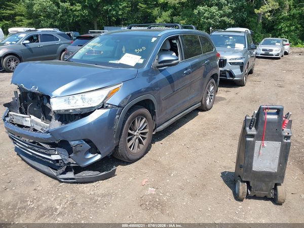 2017 TOYOTA HIGHLANDER XLE