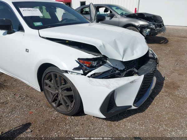 2019 LEXUS IS 300