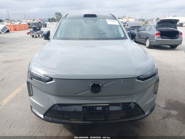 2025 VOLVO EX90