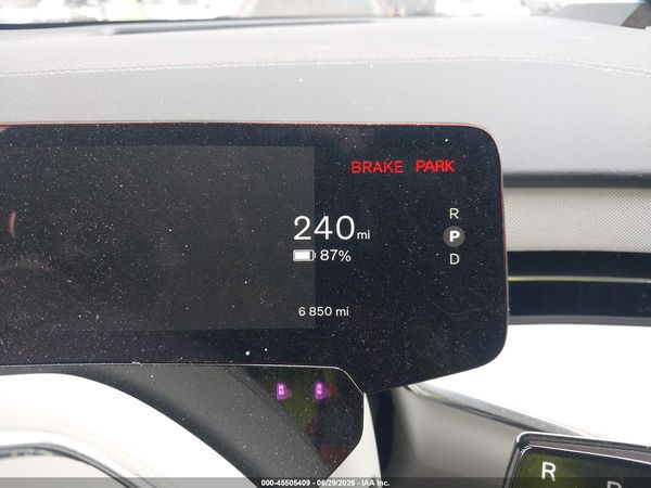 2025 VOLVO EX90