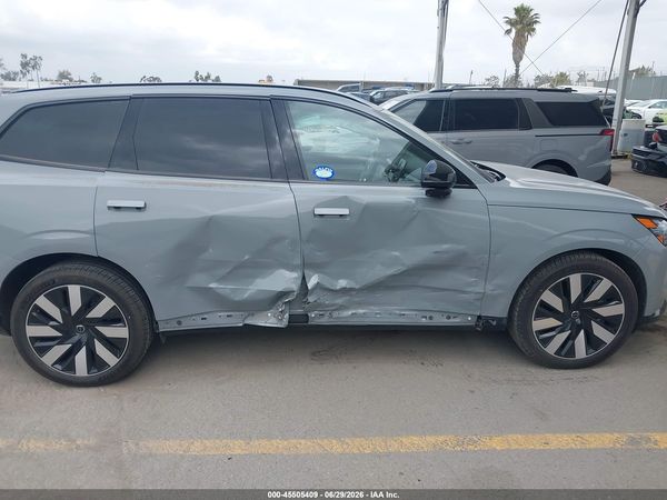 2025 VOLVO EX90