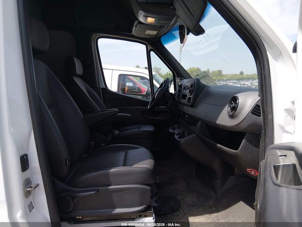 2022 MERCEDES-BENZ SPRINTER 2500 STANDARD ROOF I4