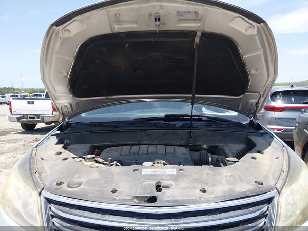 2016 CHEVROLET TRAVERSE LT — I10