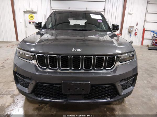 2024 JEEP GRAND CHEROKEE LAREDO 4X4