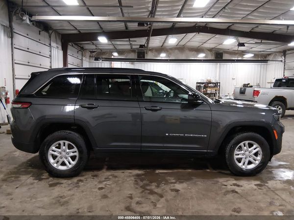 2024 JEEP GRAND CHEROKEE LAREDO 4X4