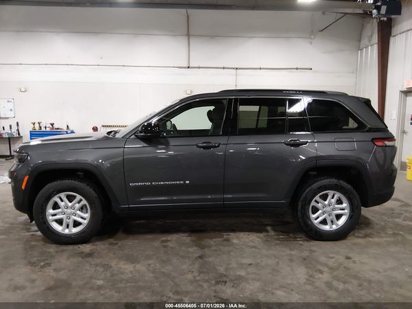 2024 JEEP GRAND CHEROKEE LAREDO 4X4