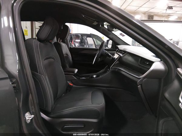 2024 JEEP GRAND CHEROKEE LAREDO 4X4