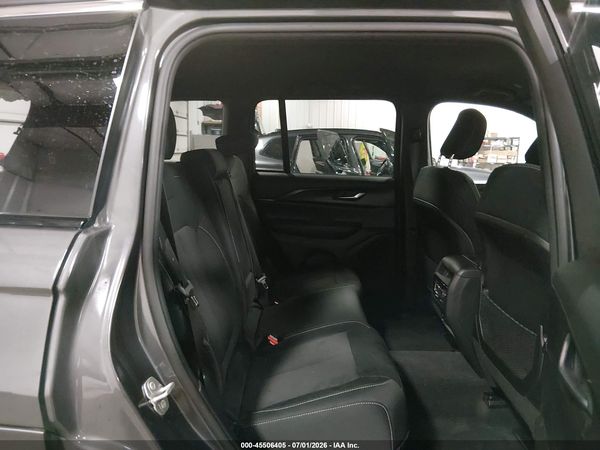 2024 JEEP GRAND CHEROKEE LAREDO 4X4