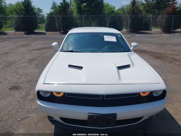 2015 DODGE CHALLENGER SXT
