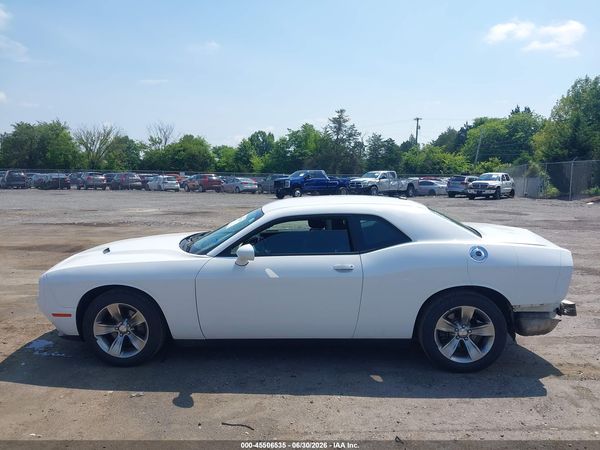 2015 DODGE CHALLENGER SXT