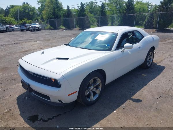 2015 DODGE CHALLENGER SXT