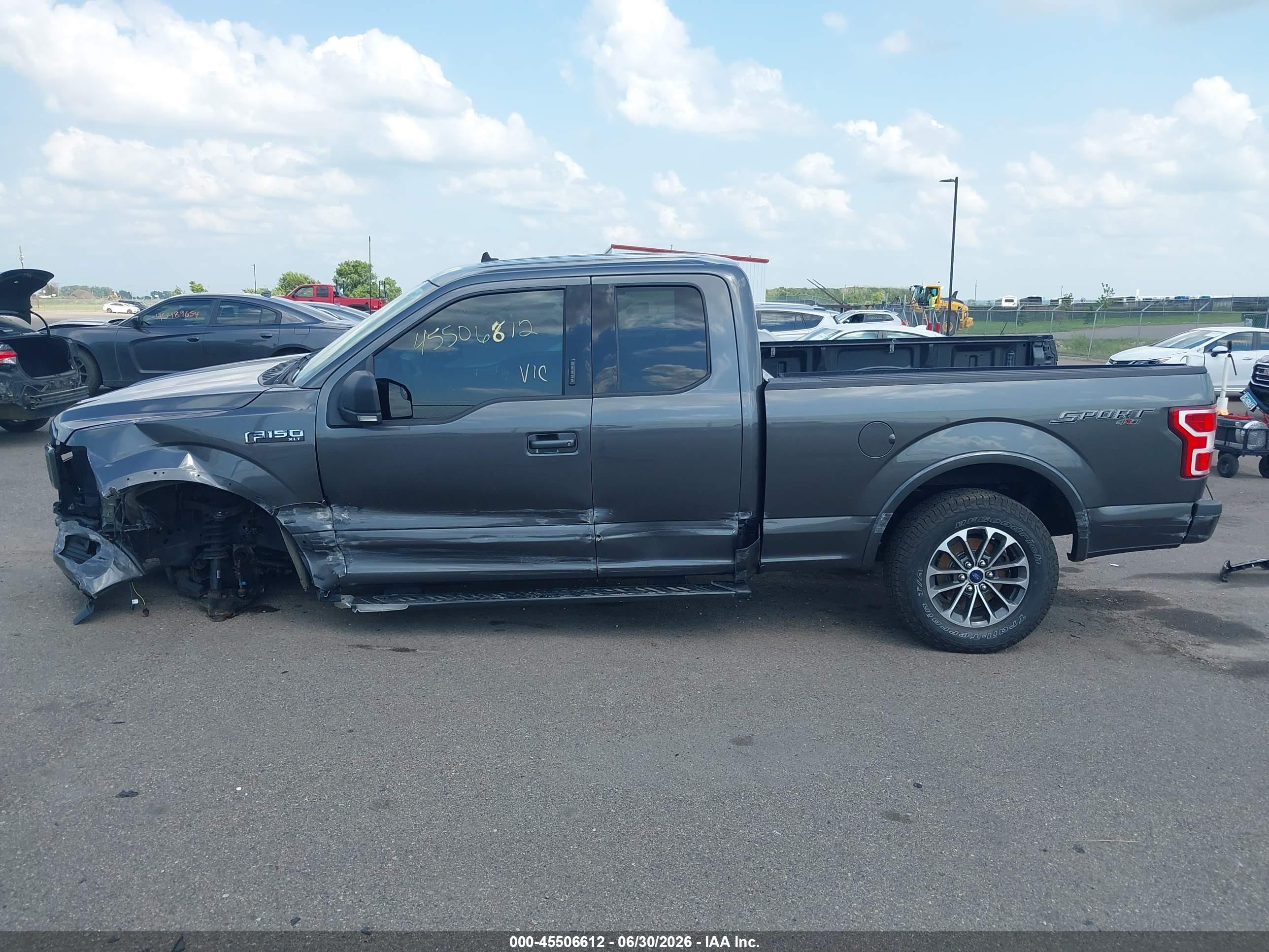2019 FORD F-150 XLT