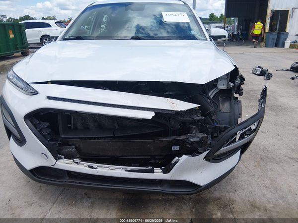2021 HYUNDAI KONA SE