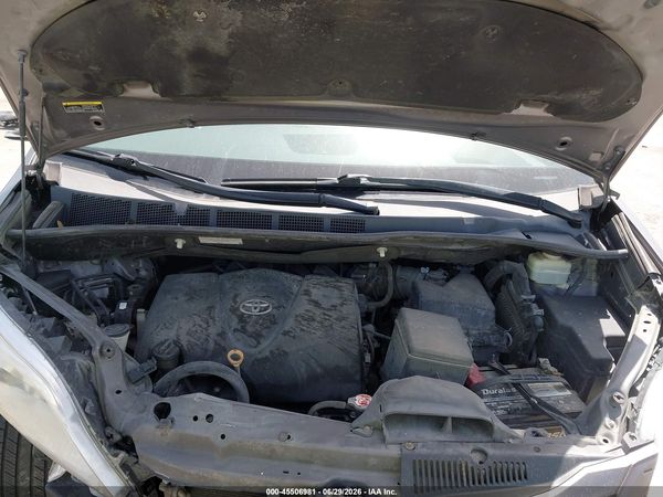 2017 TOYOTA SIENNA LE 8 PASSENGER