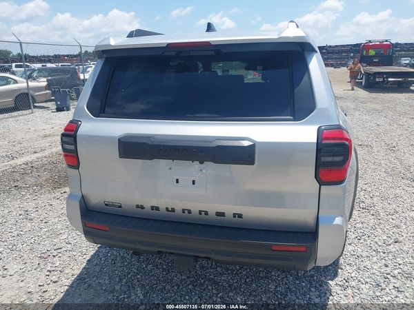 2026 TOYOTA 4RUNNER SR5